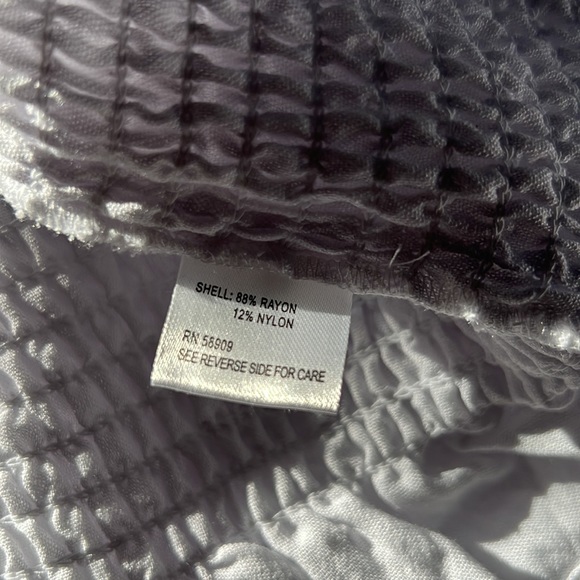 Gianni Bini
Alli Square Neck Short Puff Sleeve Smocked Dress - Picture 7 of 9